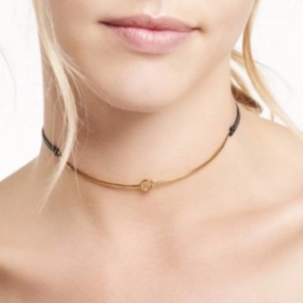 :: Stella & Dot Gorgeously Delicate Mia Gold+Leather Choker - Picture 6 of 9